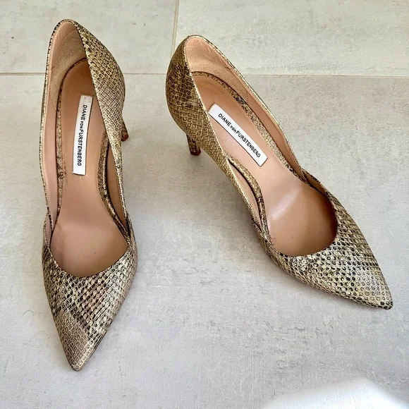 Diane von Furstenberg Python Leather Heels - Stylish & Luxurious! - Picture 6 of 10